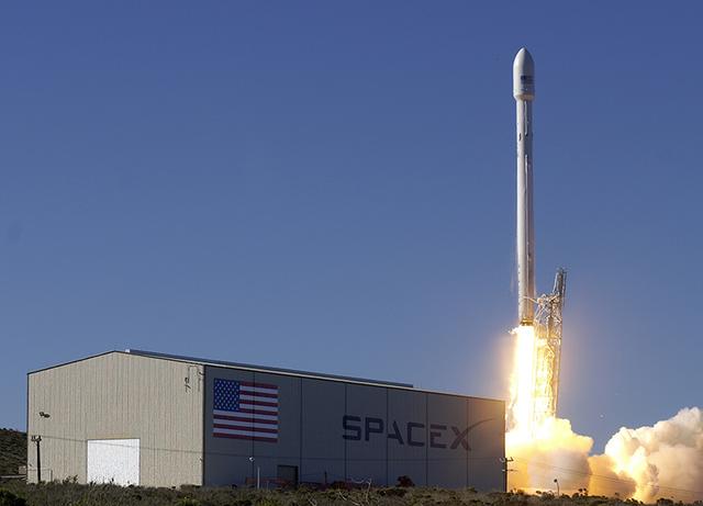 爆炸事故3个月之后，SpaceX将于16日重启火箭发射