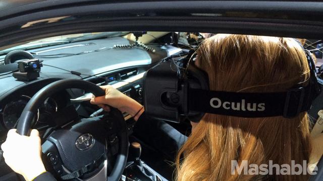 现在连汽车都整合了虚拟现实技术