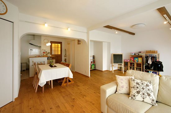 80㎡打造四口之家 日本实用人家搭配(组图)