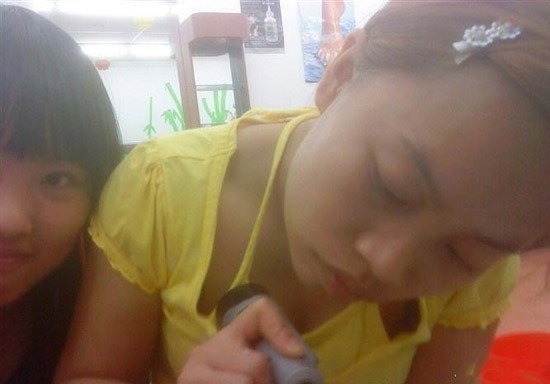 凤姐当<em>洗脚妹</em> 声称要自食其力赚钱买房子养家