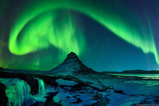 冬赏冰岛绚丽北极光 夏观鲸鱼水中嬉戏_大燕网天津站_腾讯网