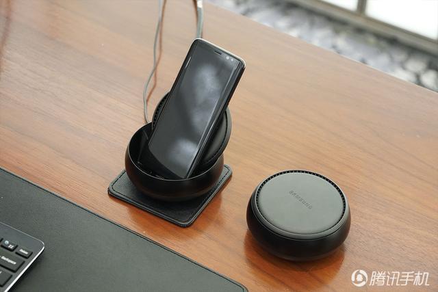 三星Gaxlxy S8上手:智能手机的全视曲面屏来了