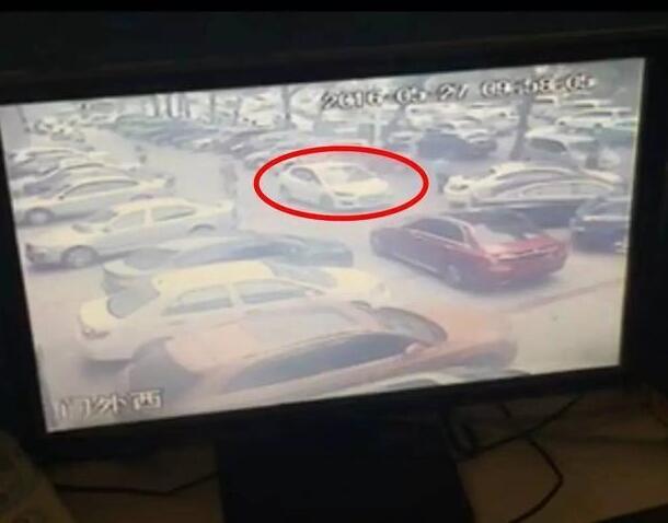 塘沽国税局前倒车撞人致死案宣判 被告人获刑