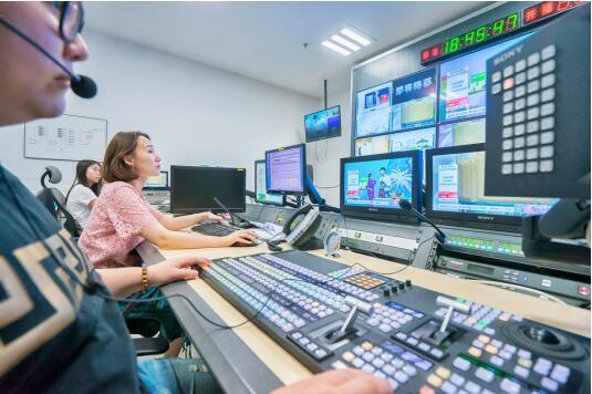 食笑酒楼庆生宴 庆天津广播电视台三佳购物频