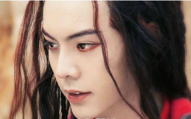 ��������ΰ���������в����Ӻ����ľ��䷴��