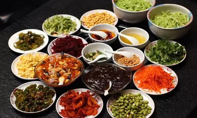 夏至吃捞面 你知道天津卫的四碟捞面怎么吃吗?