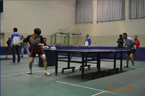 海唐乒乓球王争霸赛冠军产生 奥运冠军马琳颁