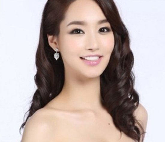2012韩国小姐冠军长相酷似朴敏英 生活照曝光