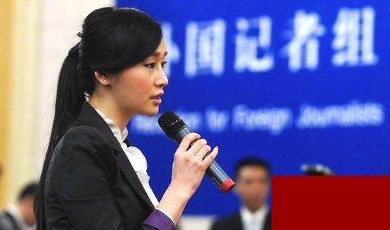 2012全国两会女记者美貌pk