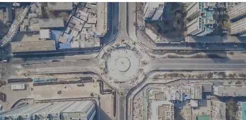 划时代 大转盘浴火重生 开辟草坪交通新格局