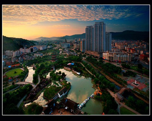 绿地一品:城中心公园豪宅将于12月7日盛大开盘