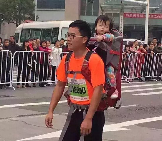 台州首届国际马拉松赛今天开跑 揭秘精彩现场