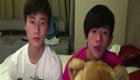 两个高中小萌货在床边挑战高难度《因为爱情》