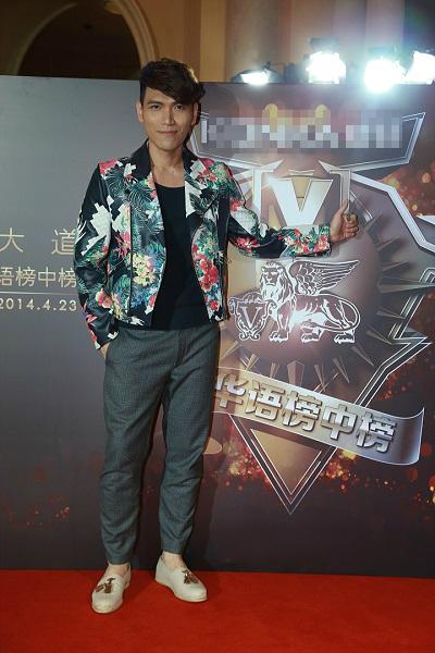 华语榜中榜颁奖 最具突破力歌手杨宗纬摘年度金曲