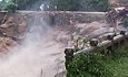 Yueyang μεγάλη ροή συντρίμμια τουλάχιστον 18 άνθρωποι σκοτώθηκαν και τα σπίτια καταστράφηκαν