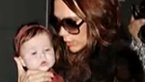 Beckham prendra sa fille sortir et câlin entre leurs mains