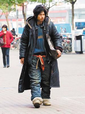 究极华丽第一极品路人帅哥 犀利哥受网友追捧
