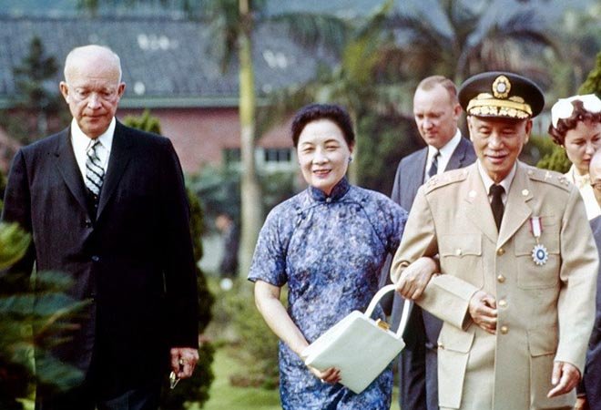 1960年,艾森豪威尔访问台湾,蒋介石、宋美龄陪同 1960年,艾森豪威尔访问台湾,蒋介石、宋美龄陪同
