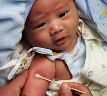 中國的嬰幼兒現在可以免費接受轉基因乙肝疫苗注射
