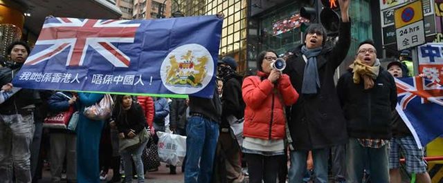 闯军营:如何看待“香港人优先”