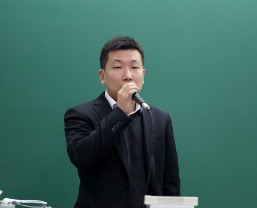 周汉华图片