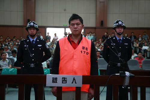 法院判决公安局不需代醉酒杀人的警察吉忠春赔偿 法院判决公安局不需代醉酒杀人的警察吉忠春赔偿