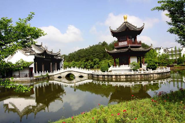 徽州区人口_徽州区坟墓图片