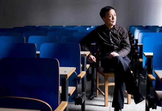 杨奎松:教科书不会带来真历史,要读一些有细节的书