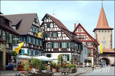 女人狂欢盛宴 夏日四大购物天堂_推荐线路_天