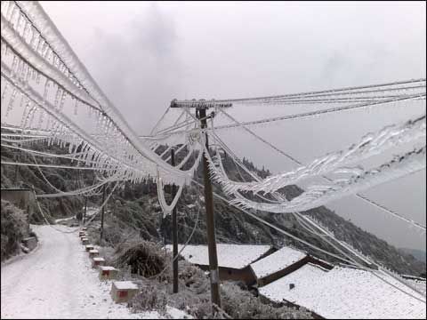北疆局地出现冻雨 雨雪天气25日趋于结束_国内