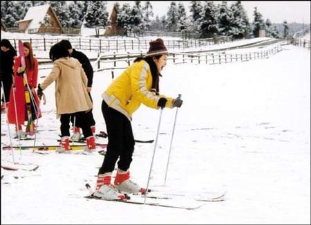 重庆<em>武隆仙女山</em>滑雪场:南国雪原的雪上狂欢_推