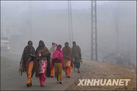 巴基斯坦拉合尔大雾袭城_国外天气_天气