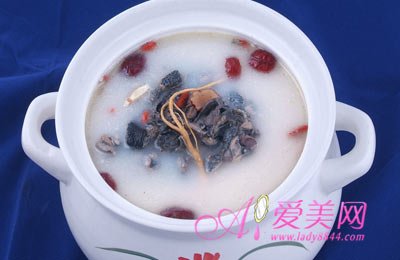 春季健康指南:<em>女人补肾吃什么效果</em>最好_生活贴