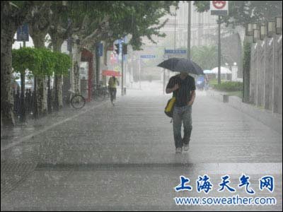 上海雷电暴雨大风齐登场 天气多变需防范_预报