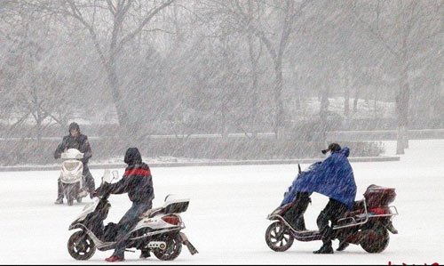 中国北方普迎降雪 山西等多地高速临时关闭
