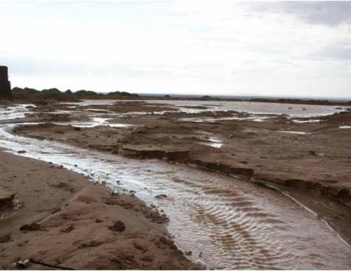 阿拉善盟拐子湖出现罕见短时强降雨_内蒙古天