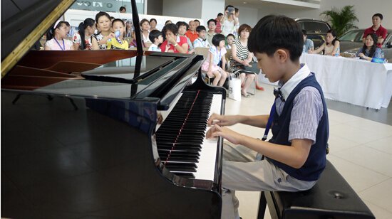 让梦想飞扬-- 恒大杯 青少年钢琴大赛周末华丽