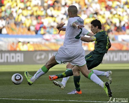 图文：阿尔及利亚0-1斯洛文尼亚 科伦巧射