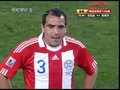 视频：巴拉圭犯规 罗德里格斯不满判罚黄牌