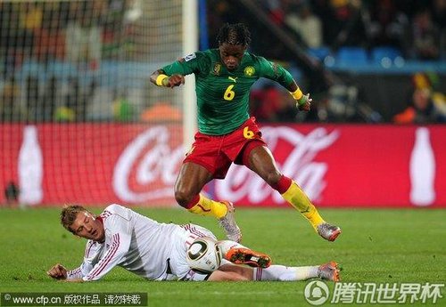图文:喀麦隆1-2丹麦 宋飞跃对手_2010南非世界
