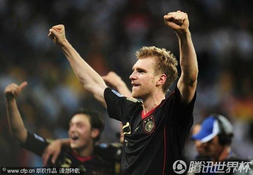 图文:阿根廷0-4德国 德国球员欢呼胜利