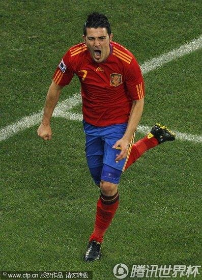 图文:西班牙1-0葡萄牙 西班牙进球功臣比利亚_