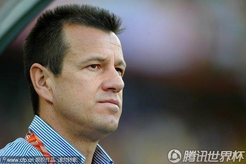 图文:葡萄牙VS巴西 巴西主教练邓加_2010南非