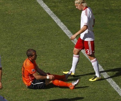 皇马王牌为何迷失荷兰 瑜亮劫困扰橙衣军8年_2010南非世界杯_腾讯网