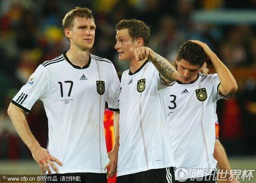 图文:西班牙1-0德国 德国队员哭泣_世界杯图片
