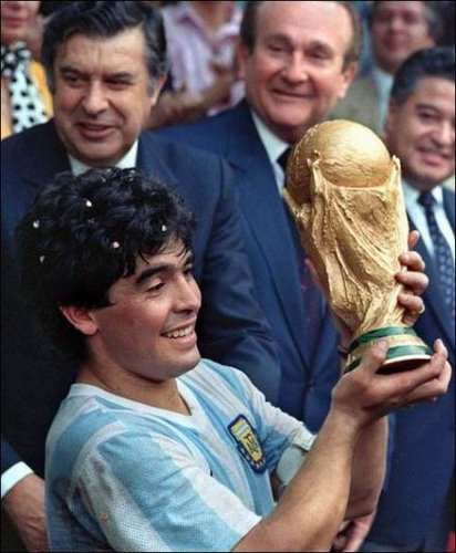 1986阿根廷第二次称王 马拉多纳一人的世界杯