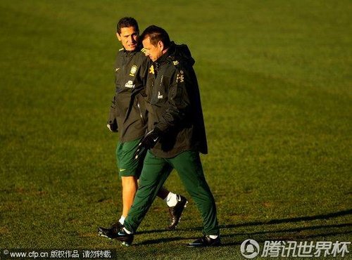 图文:巴西队备战 队员卖力训练(6)_世界杯图片