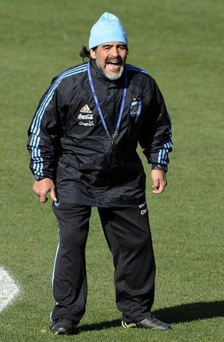 巴蒂斯图塔探班马拉多纳 两代传奇喜相逢(图)_