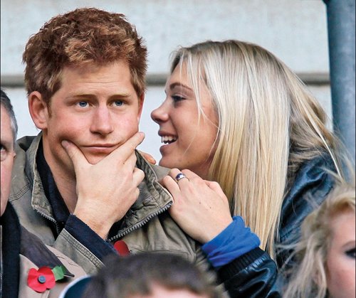 都市快报:世界杯期间哈里王子难见女友