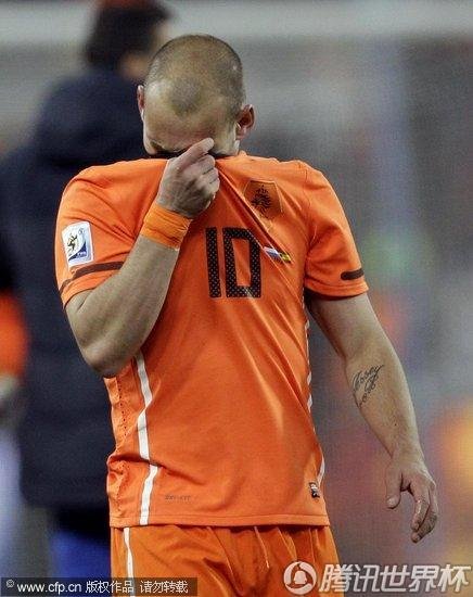 图文:荷兰0-1西班牙 斯内德哭泣_世界杯图片